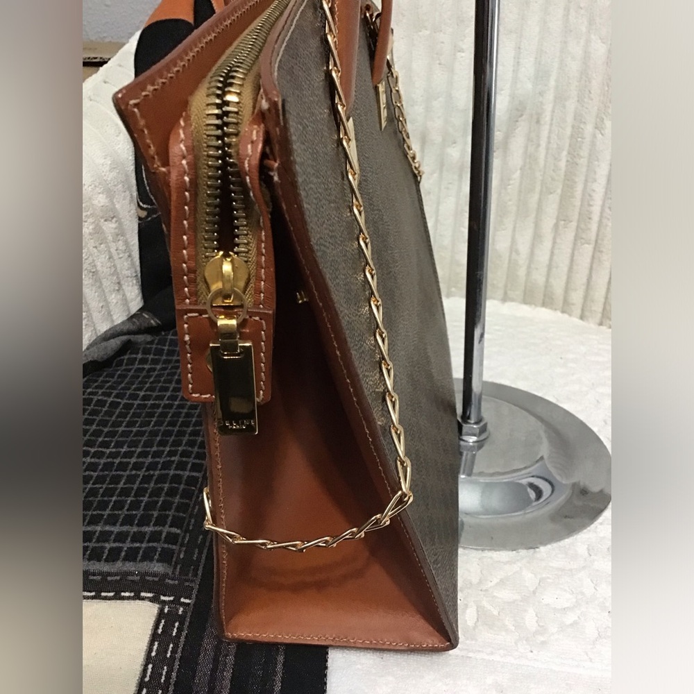 Celine Bags - Picture 3 of 13
